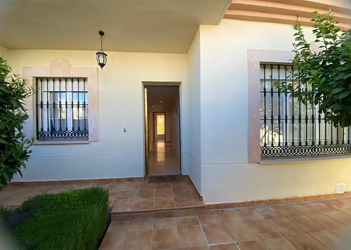 Сasa de vacaciones Casa Cervantes By Casaturistica